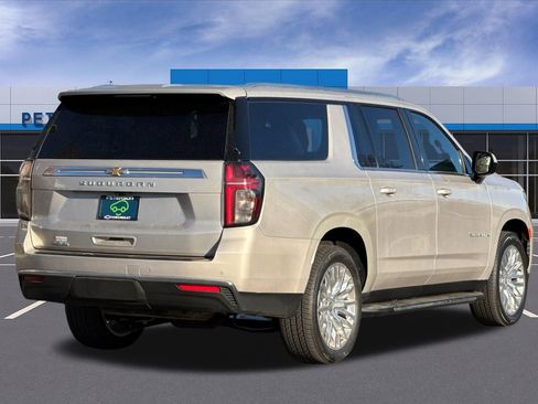 Certified 2023 Chevrolet Suburban LS image 4