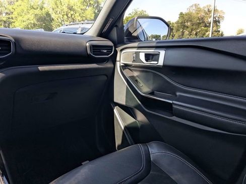 Used 2023 Ford Explorer ST RWD image 16