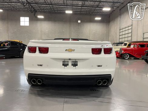 Used 2013 Chevrolet Camaro ZL1 image 12