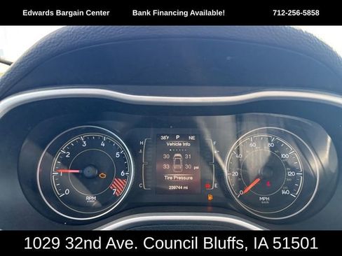 Used 2015 Jeep Cherokee Sport image 17