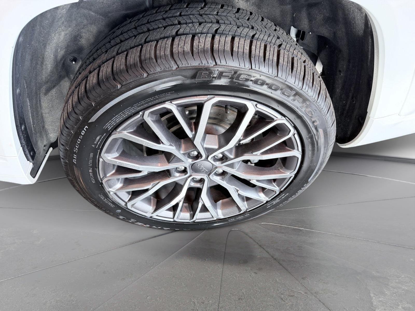 Used 2022 Jeep Grand Cherokee L Summit AWD/4WD image 64