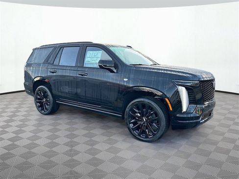 New 2026 Cadillac Escalade Platinum Sport w/ LPO, ONYX Package image 3