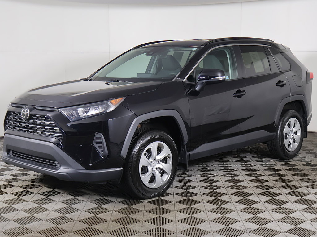 Used 2021 Toyota RAV4 LE w/ Carpet Mat Package (TMS) AWD/4WD image 6