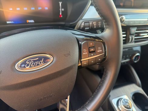 Used 2025 Ford Escape Active w/ Cold Weather Package image 11