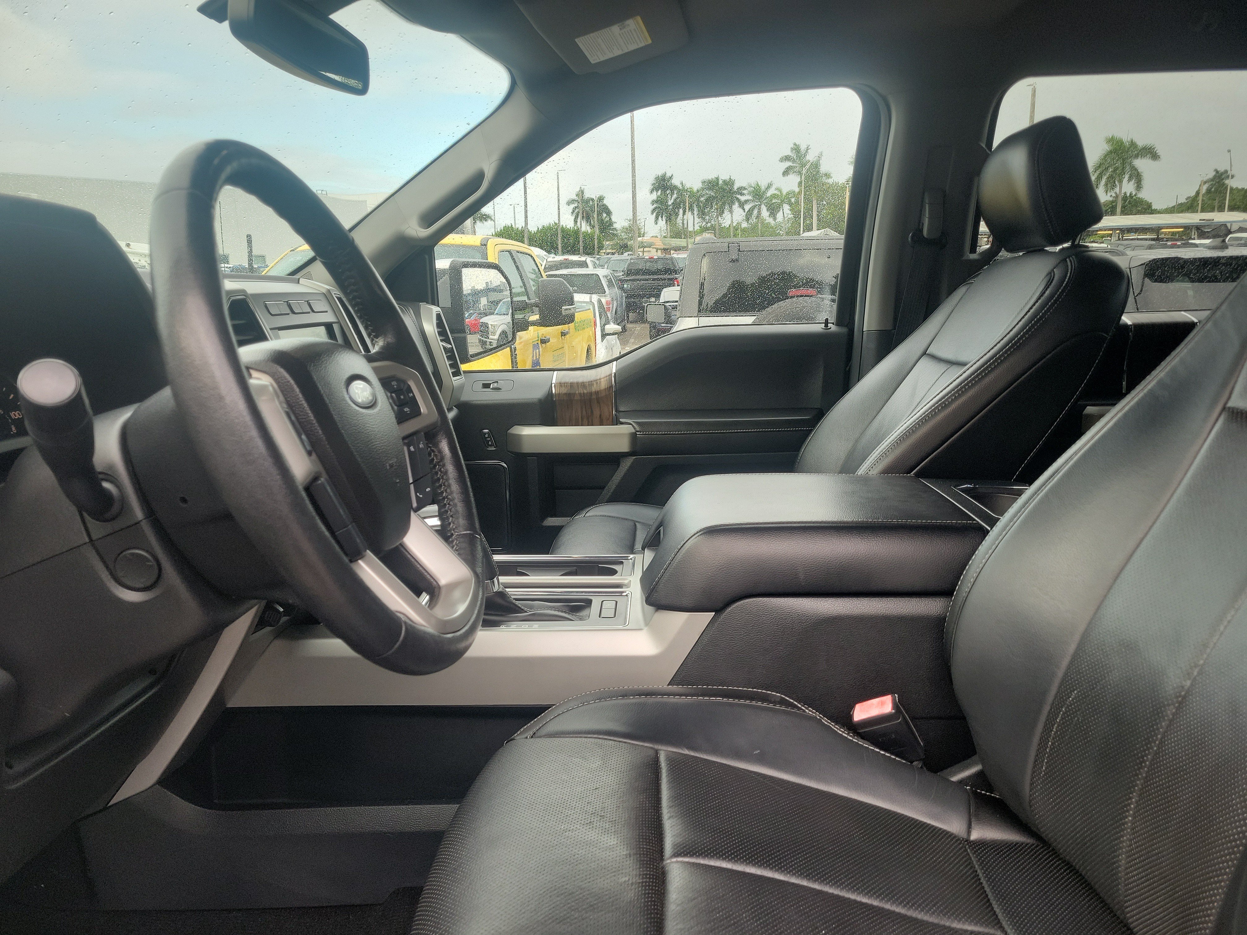Used 2018 Ford F150 Lariat w/ Equipment Group 502A Luxury AWD/4WD image 11
