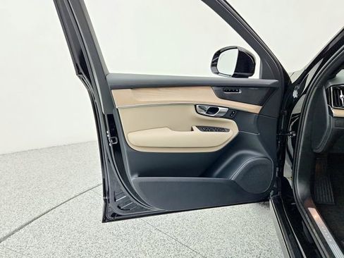 New 2026 Volvo XC90 B5 Plus image 27