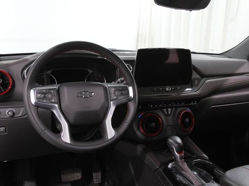 Used 2023 Chevrolet Blazer RS w/ Driver Confidence II Package image 6