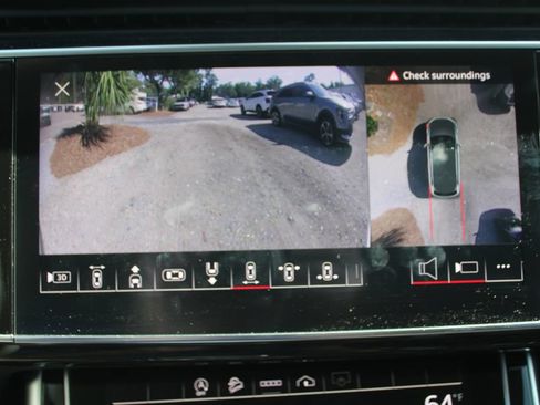 Used 2023 Audi Q7 3.0T Premium Plus w/ Premium Plus Package AWD/4WD image 64