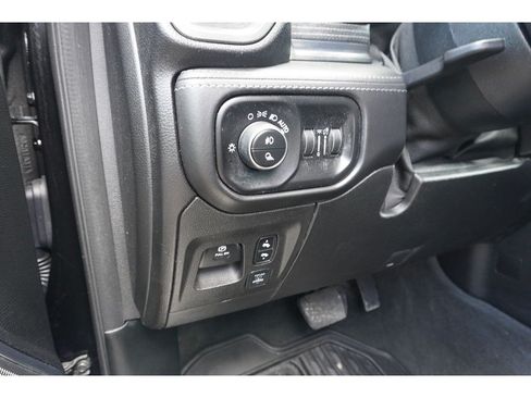 Used 2020 RAM 1500 Limited AWD/4WD image 12