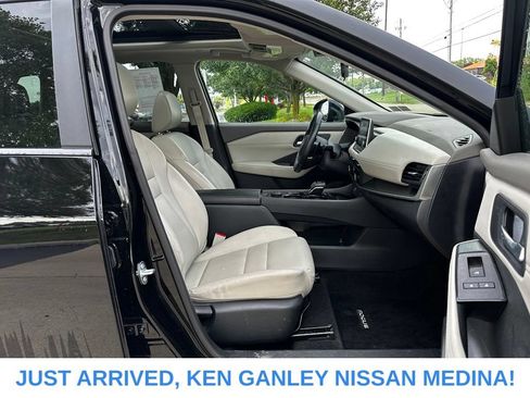 Certified 2023 Nissan Rogue SV w/ SV Premium B Package AWD/4WD image 22