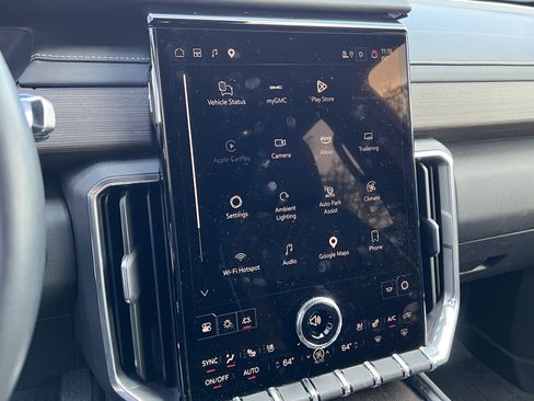 Used 2024 GMC Acadia Denali w/ Super Cruise Package image 25