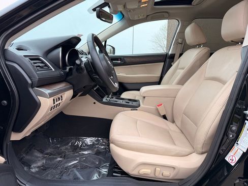 Used 2018 Subaru Outback 2.5i Limited image 8