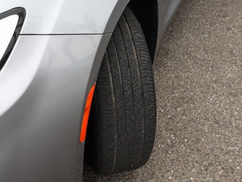 Used 2021 Chrysler Pacifica Touring-L image 52