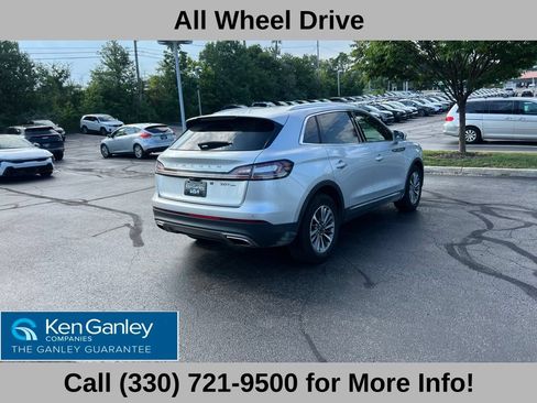Used 2019 Lincoln Nautilus Select AWD/4WD image 5