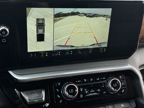 Used 2023 GMC Sierra 1500 Denali Ultimate AWD/4WD image 18