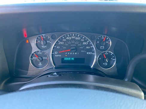 Used 2020 GMC Savana 3500 LT w/ LT Preferred Equipment Group image 14