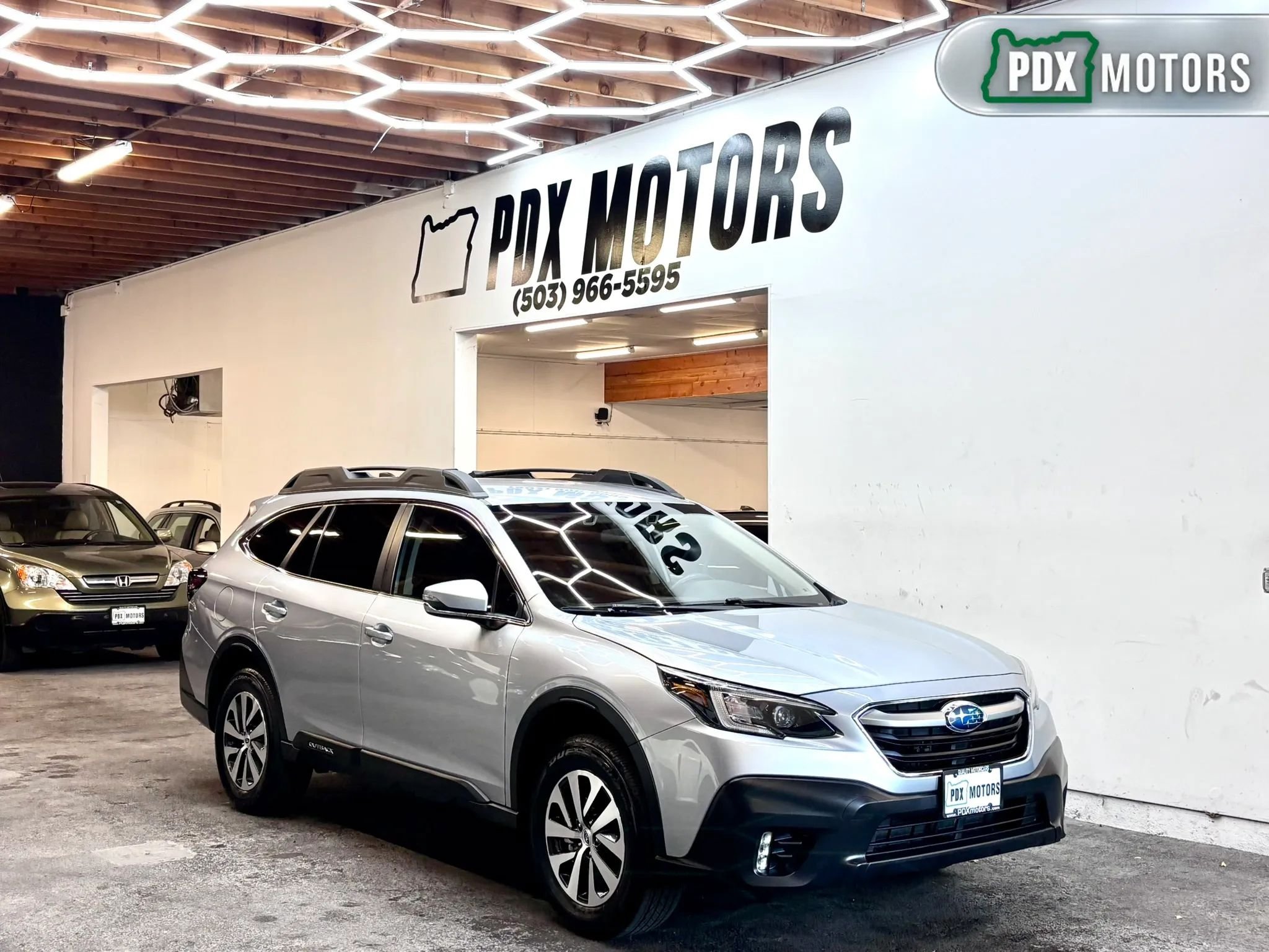 Used 2022 Subaru Outback Premium AWD/4WD image 1