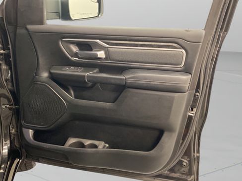 Used 2019 RAM 1500 Big Horn AWD/4WD image 32