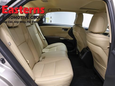 Used 2017 Toyota Avalon Limited w/ All Weather Liner Package FWD image 25