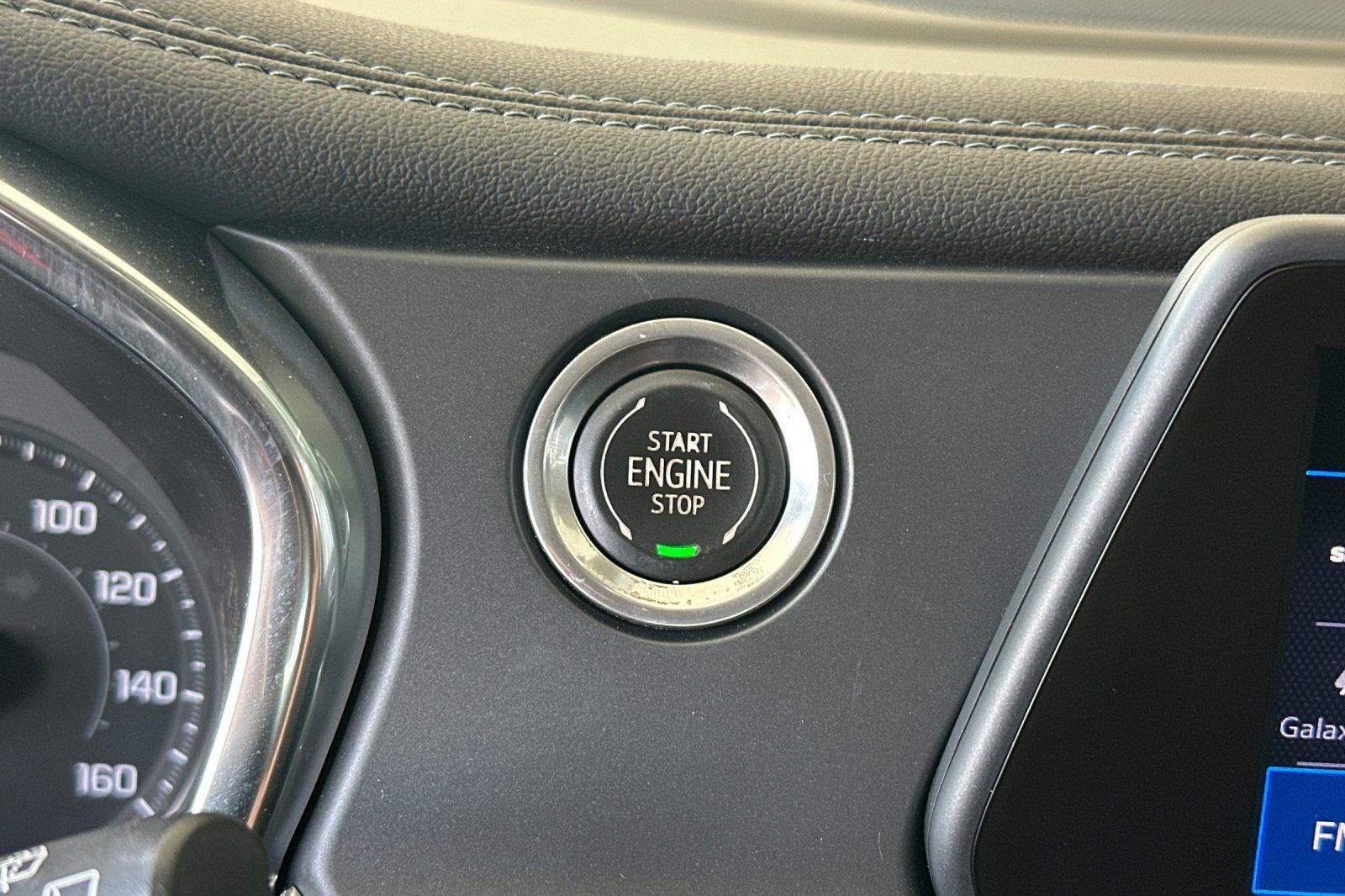Used 2022 Chevrolet Blazer LT FWD image 25