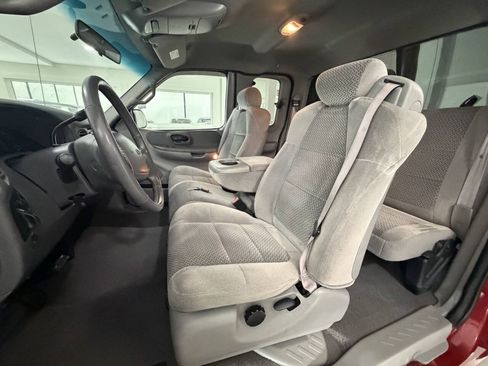 Used 2002 Ford F150 XLT AWD/4WD image 17