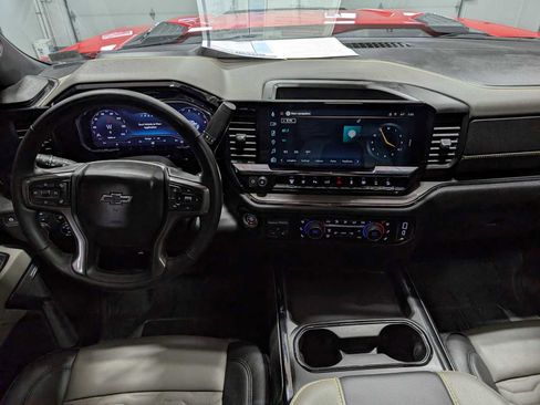 Used 2025 Chevrolet Silverado 2500 ZR2 w/ Technology Package image 20