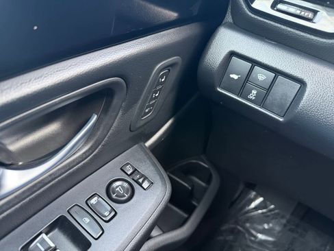 Used 2025 Honda Pilot TrailSport image 27