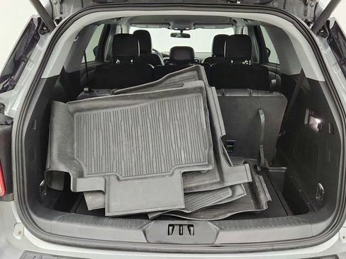 Used 2023 Ford Explorer XLT w/ Equipment Group 202A image 21