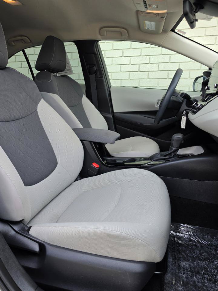 Used 2021 Toyota Corolla LE FWD image 14