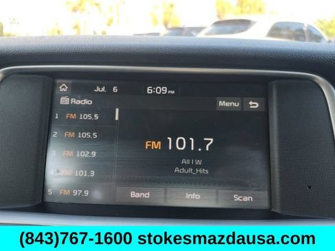 Used 2020 Kia Optima LX FWD image 3