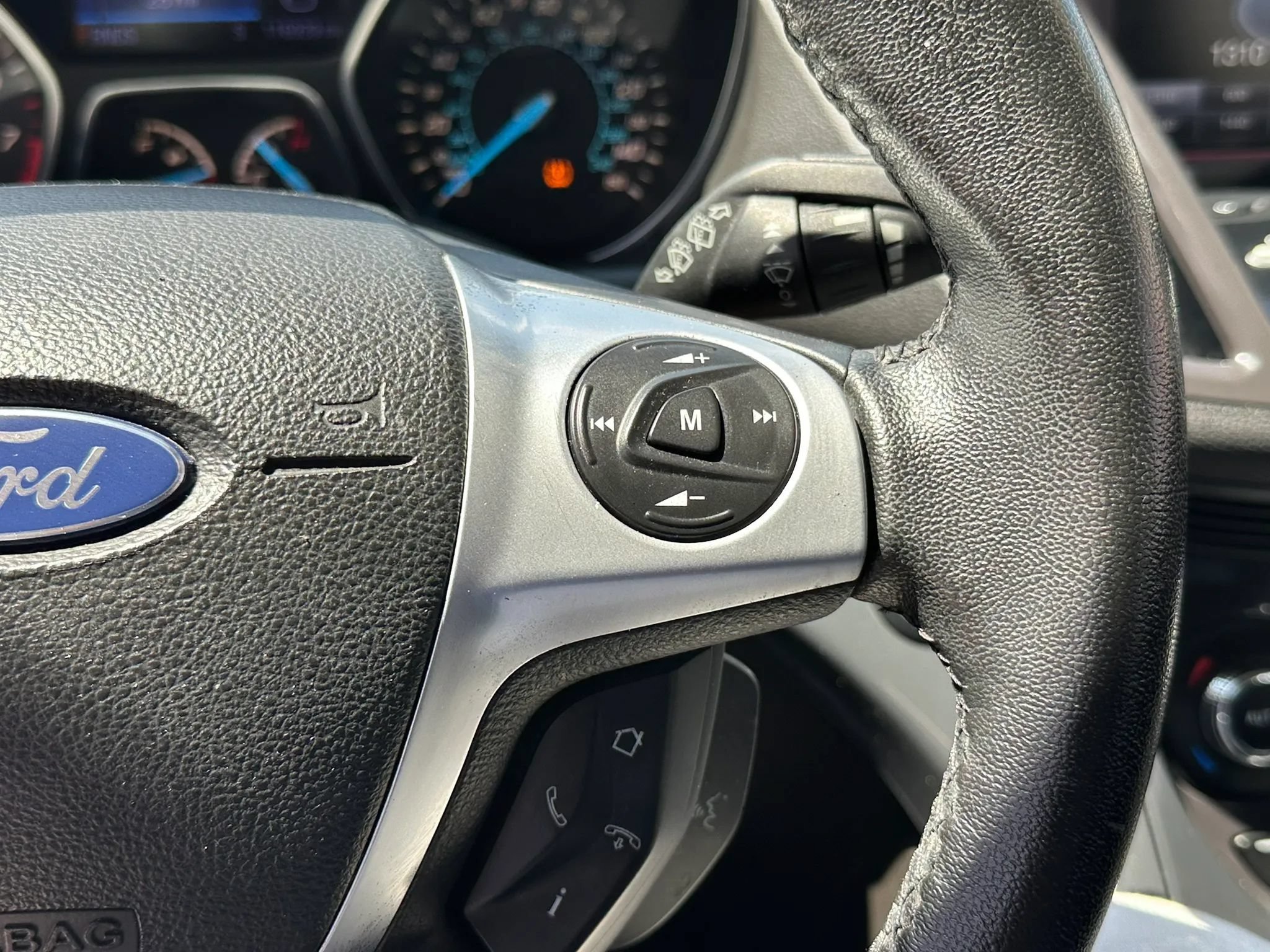 Used 2013 Ford Escape Titanium FWD image 28