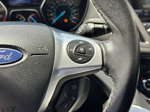 Used 2013 Ford Escape Titanium FWD image 28