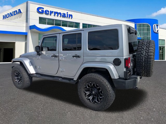 Used 2017 Jeep Wrangler Unlimited Sahara w/ Connectivity Group AWD/4WD image 7