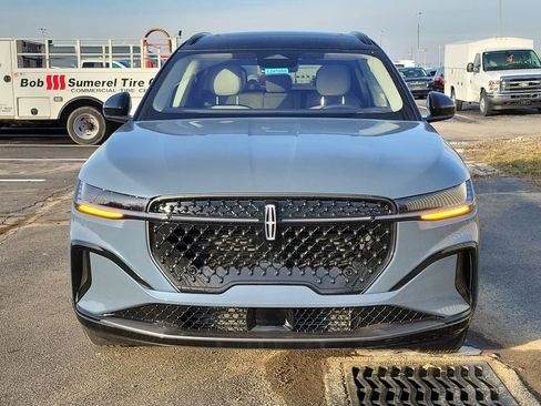 New 2026 Lincoln Nautilus Reserve w/ Jet Appearance Package image 2