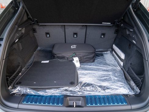 New 2025 Porsche Macan Turbo Electric image 27