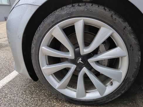 Used 2018 Tesla Model 3 Long Range image 14