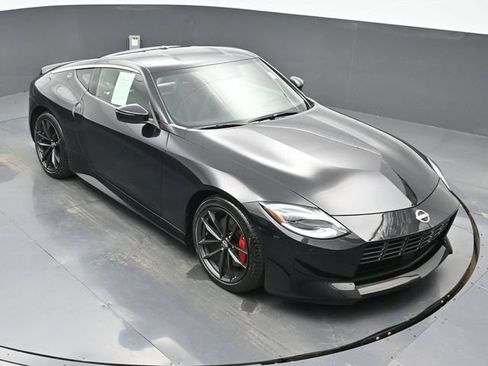 Used 2024 Nissan Z Performance w/ Floor Mat Package RWD image 34