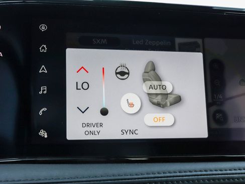 Used 2024 Nissan Ariya FWD image 25