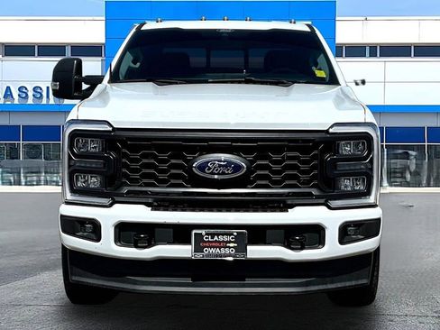 Used 2024 Ford F250 XL w/ STX Appearance Package AWD/4WD image 2