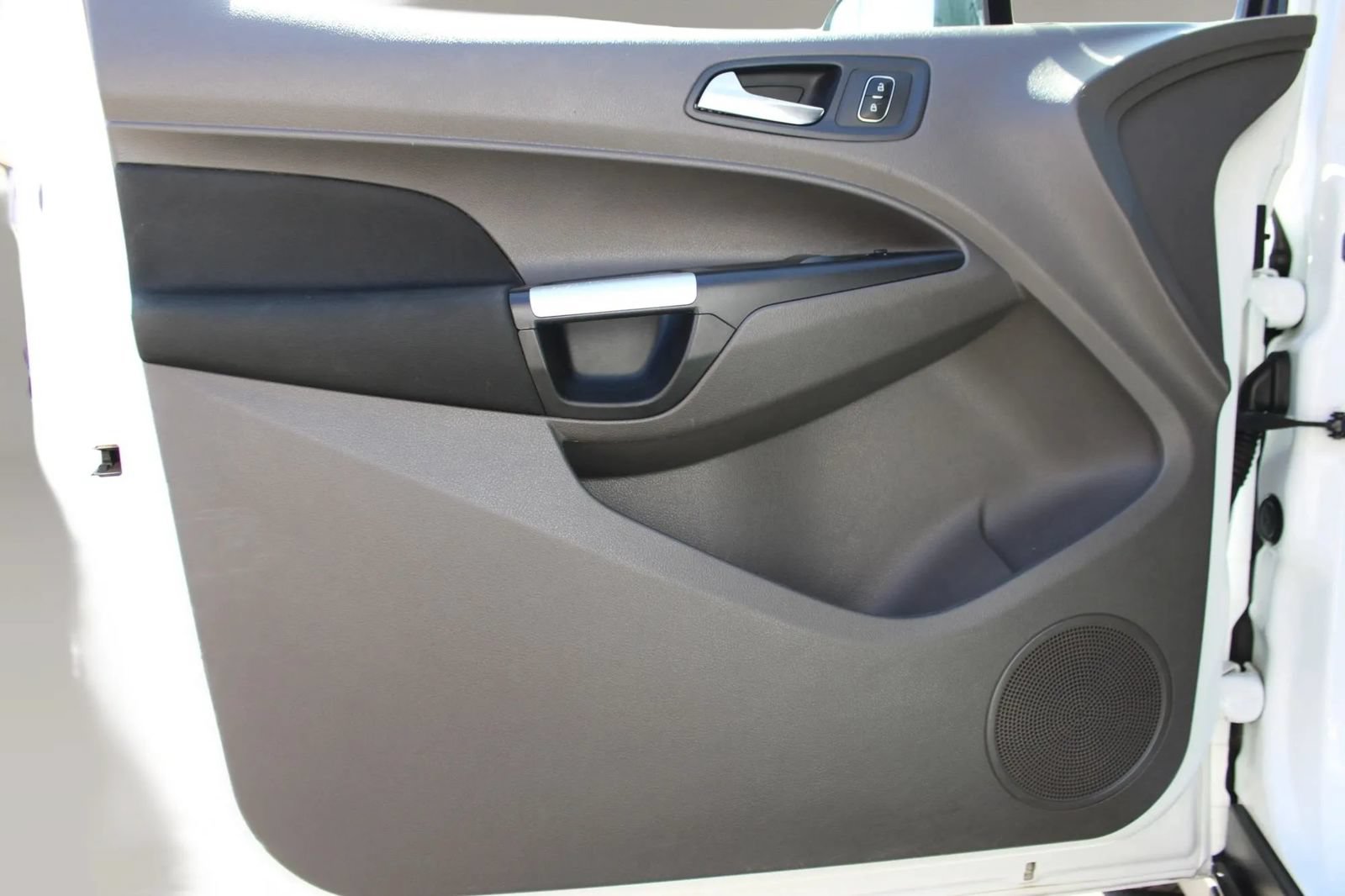 Used 2019 Ford Transit Connect XLT FWD image 23