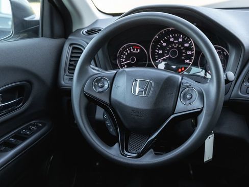 Used 2019 Honda HR-V LX image 26