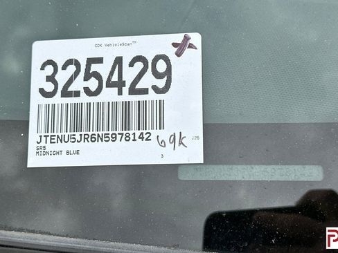 Used 2022 Toyota 4Runner SR5 Premium image 36