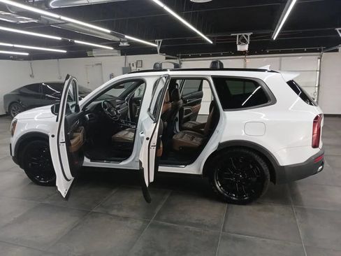Used 2021 Kia Telluride SX w/ SX Prestige Package AWD/4WD image 30