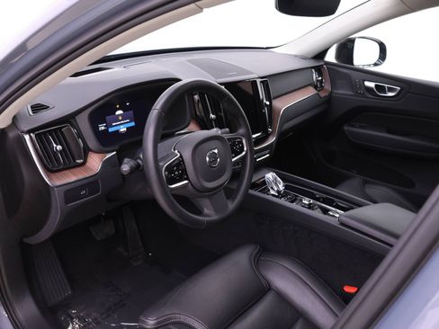 Certified 2024 Volvo XC60 B5 Ultimate w/ Protection Package Premier image 6