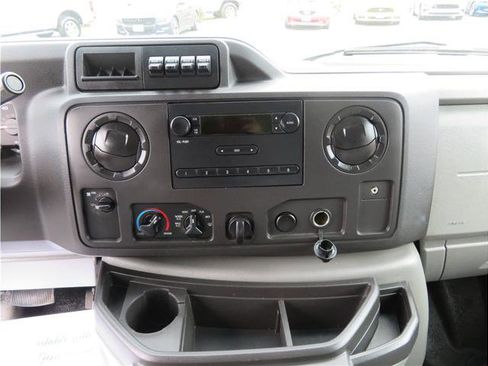Used 2016 Ford E-350 and Econoline 350 Super Duty image 11