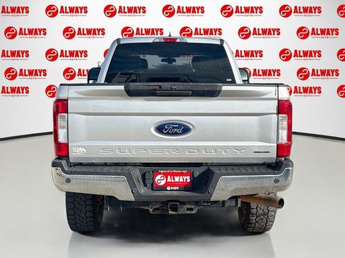 Used 2019 Ford F250 XLT w/ XLT Value Package image 8