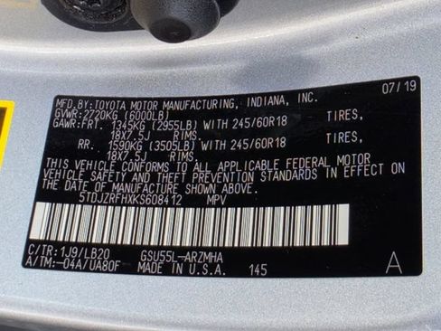 Used 2019 Toyota Highlander XLE AWD/4WD image 34