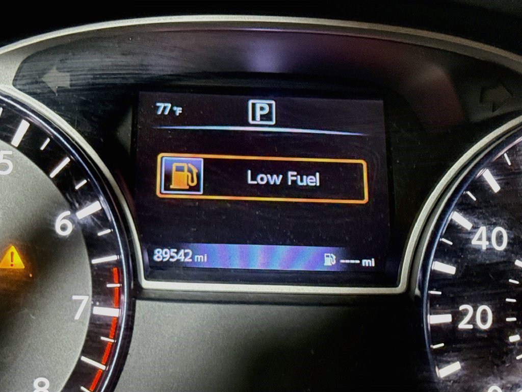 Used 2017 Nissan Altima 2.5 SR w/ Midnight Edition Package FWD image 15