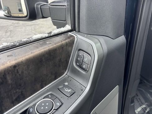 New 2025 Ford F250 Lariat w/ Lariat Ultimate Package image 12