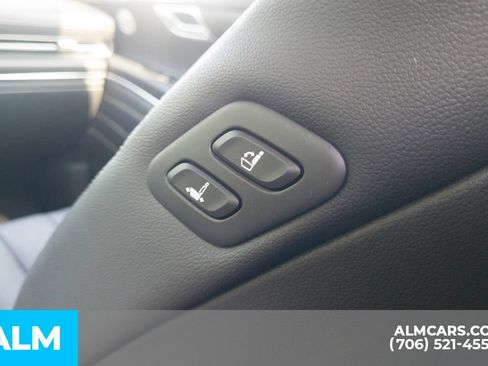 Used 2024 Genesis GV80 2.5T AWD/4WD image 23